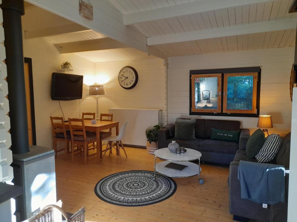 Carpe Diem, Het Ruime Chalet Met Houtkachel Nabij Wildlands Emmen Schoonebeek Bagian luar foto