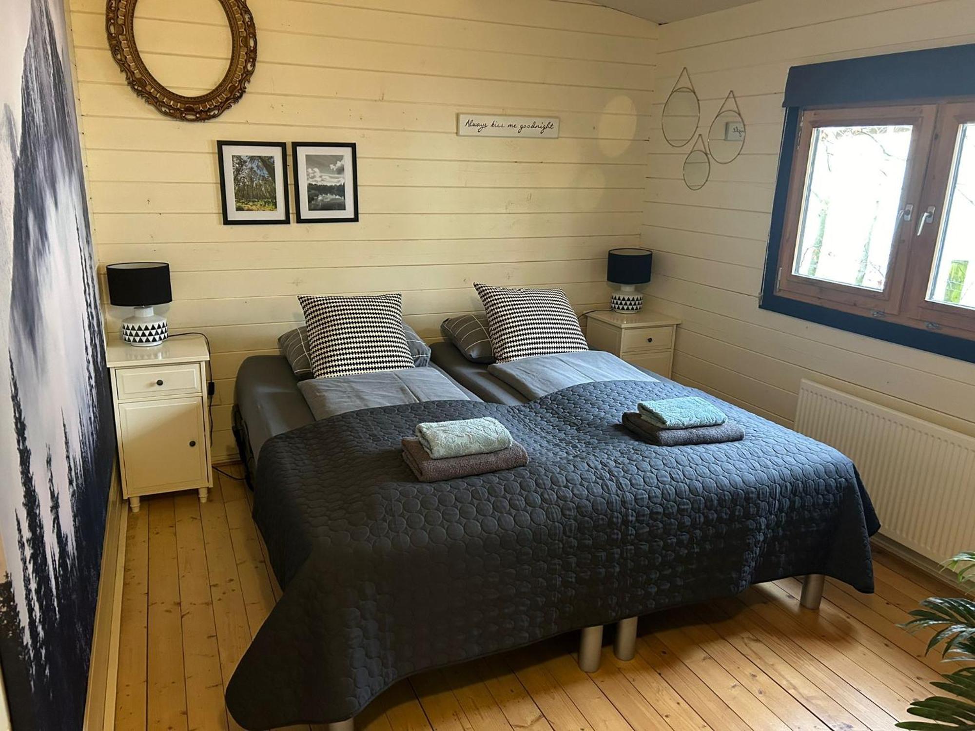 Carpe Diem, Het Ruime Chalet Met Houtkachel Nabij Wildlands Emmen Schoonebeek Bagian luar foto